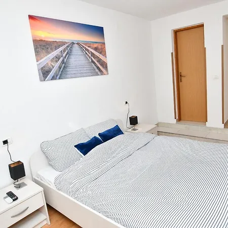 Studio Apartment Fažana Exterior foto
